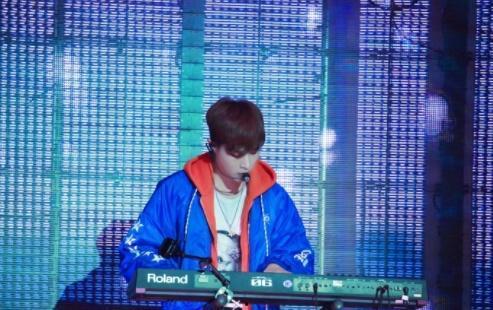 大张伟经典爆料视频大全,揭秘娱乐圈不为人知的秘密  第2张